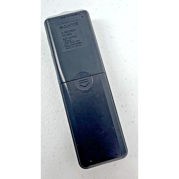 Sony ICD-B500 (256 MB, 150 Hours) Handheld Digital Voice Recorder - Picture 3 of 4